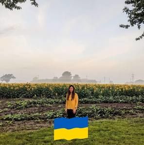 Meet your Posher, Lina